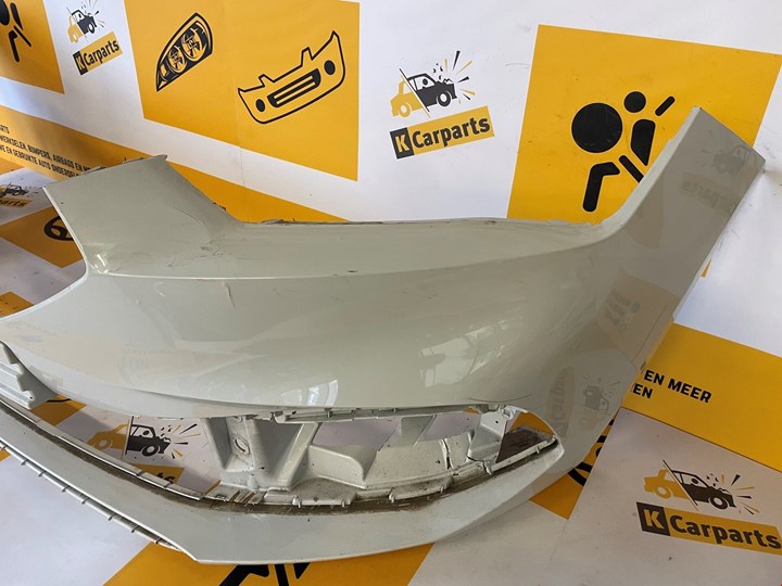 Koop Voorbumper bij KCarparts