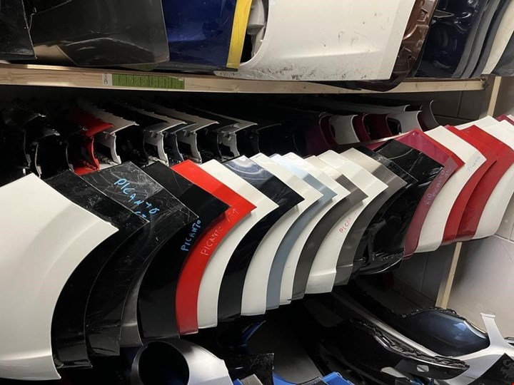 Koop Voorbumper bij KCarparts