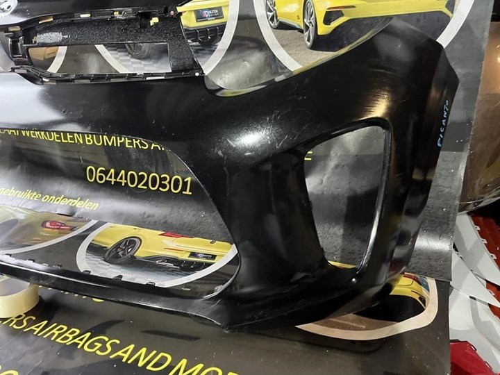 Koop Voorbumper bij KCarparts