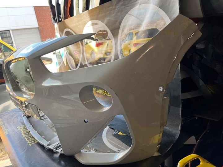 Koop Voorbumper bij KCarparts