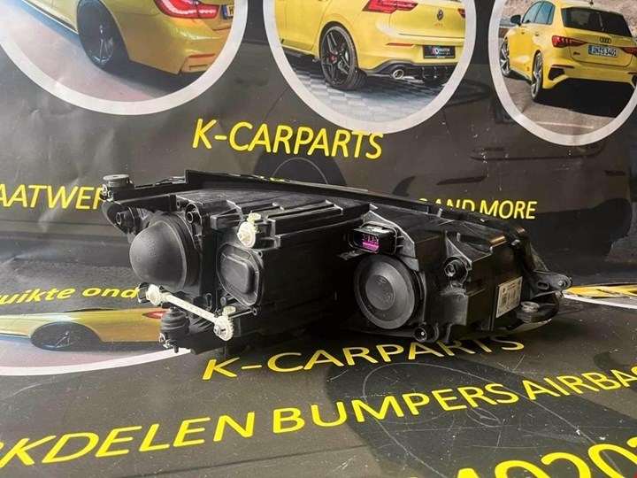 Koop Koplamp | Enkel bij KCarparts