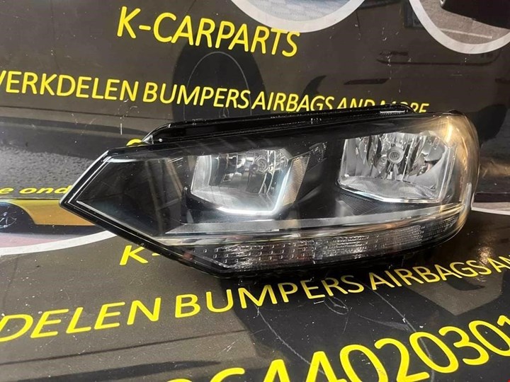 Koplamp Volkswagen Touran 5T Halogeen Links 5TB941005A image 1