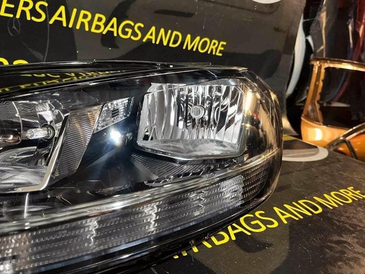 Koop Koplamp | Enkel bij KCarparts