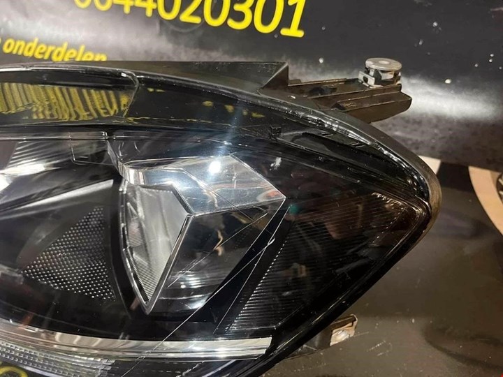 Koop Koplamp | Enkel bij KCarparts