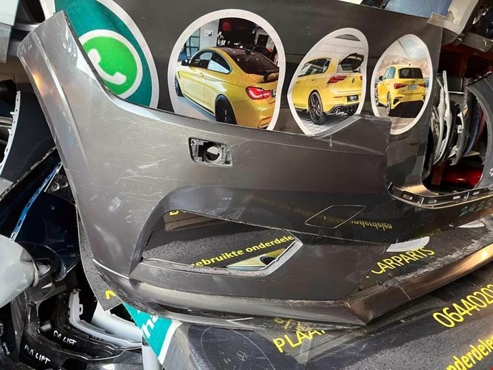 Koop Voorbumper bij KCarparts