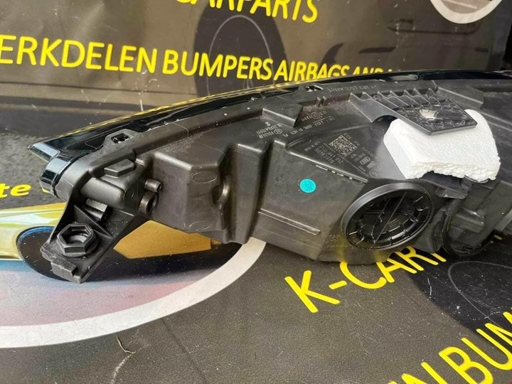 Koop Koplamp | Enkel bij KCarparts