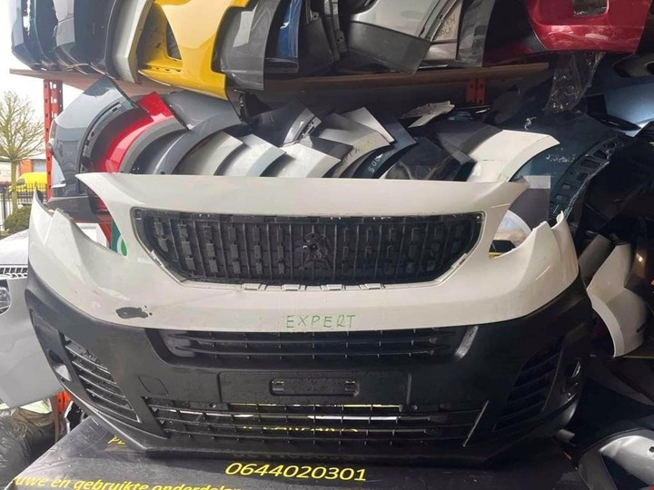 Koop Voorbumper bij KCarparts