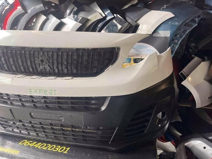 Koop Voorbumper bij KCarparts