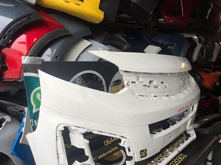 Koop Voorbumper bij KCarparts