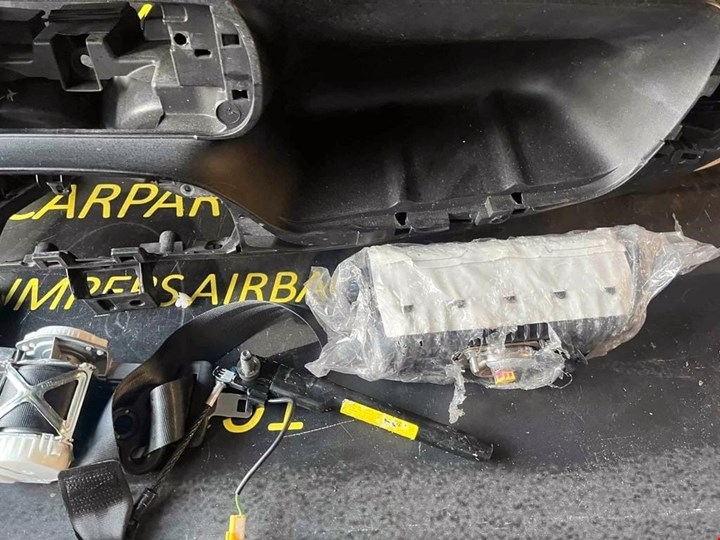 Koop Airbag set bij KCarparts