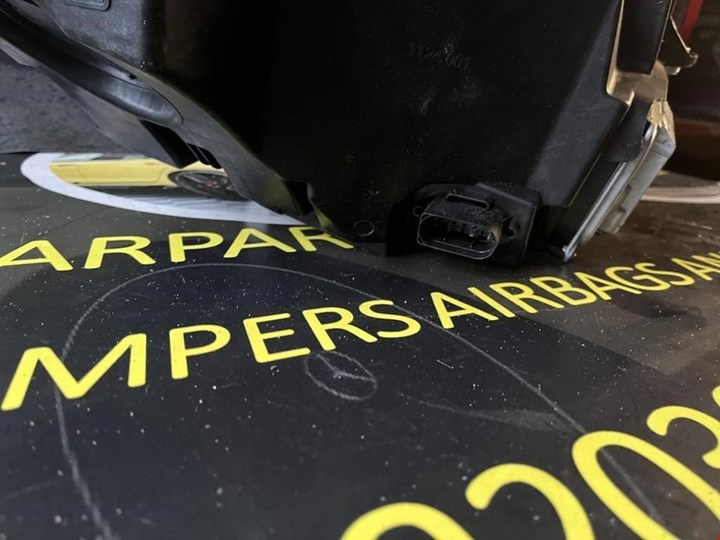 Koop Koplamp | Enkel bij KCarparts
