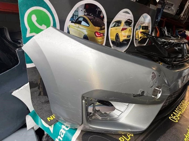 Koop Voorbumper bij KCarparts