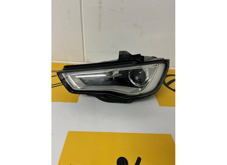 Koop Koplamp | Enkel bij KCarparts