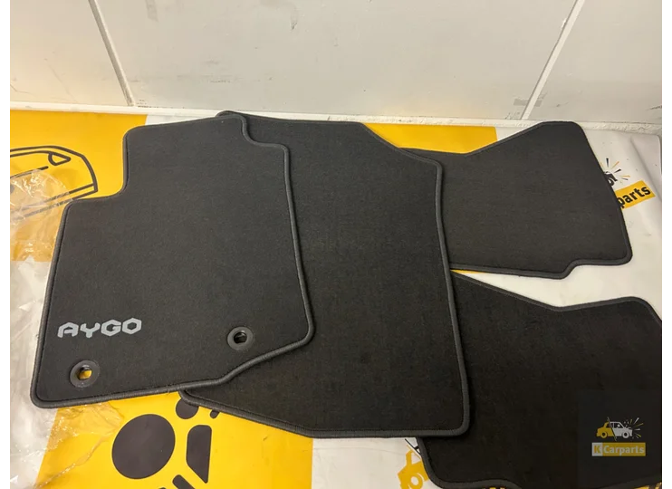 Koop Automatten | Complete set bij KCarparts