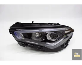 Mercedes CLA II W118 Links Koplamp Performance A1189068300 image 1