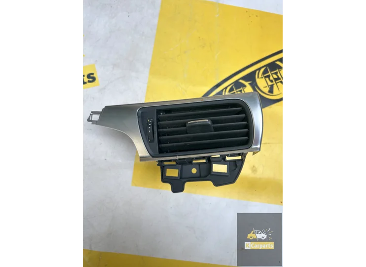 Koop Luchtrooster dashboard bij KCarparts