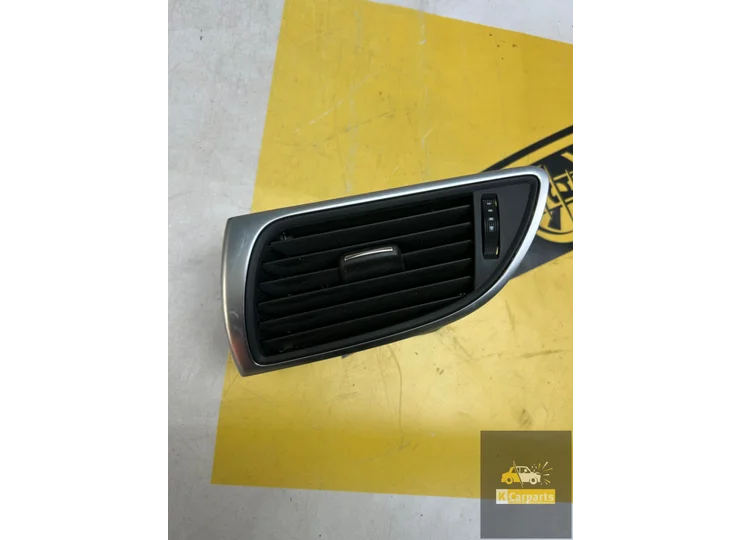Koop Luchtrooster dashboard bij KCarparts
