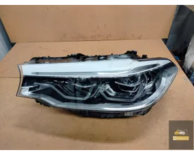 Phares adaptatifs à LED pour BMW G30 image 1