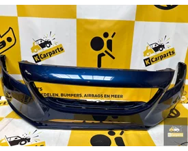 Volvo v40 Voorbumper KLS Normaal bumper image 1