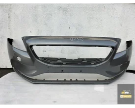 VOLVO V-40 II VOORBUMPER 31283732 image 1