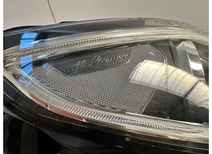 Koop Koplamp | Enkel bij Jager Auto-Onderdelen