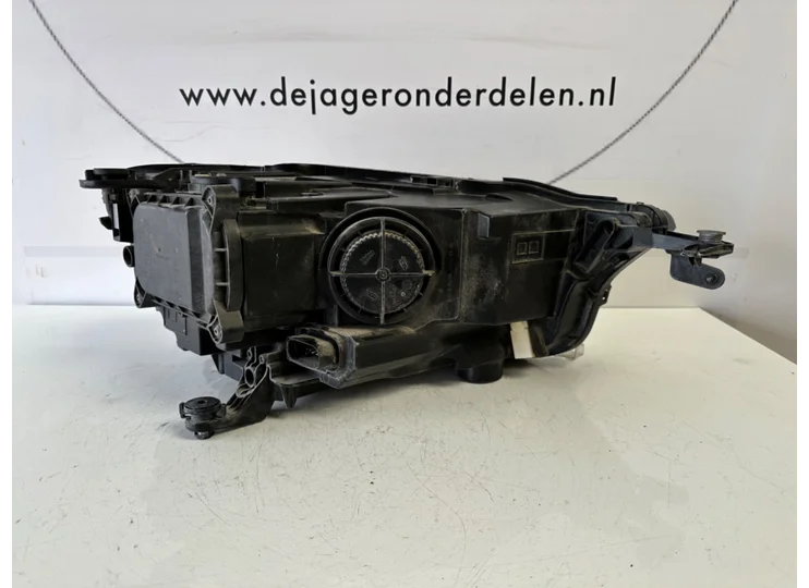Koop Koplampframe | Enkel bij Jager Auto-Onderdelen