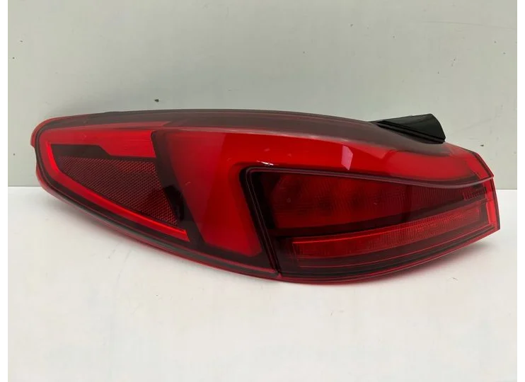 BMW 2SERIE F44 GRAN COUPE ACHTERLICHT LINKS LED 19- 7465465 image 1