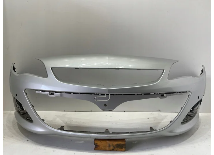 OPEL ASTRA J FACELIFT VOORBUMPER BUMPER image 1