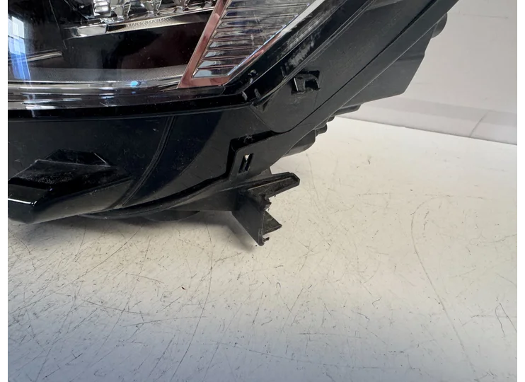 Koop Koplampframe | Enkel bij Jager Auto-Onderdelen