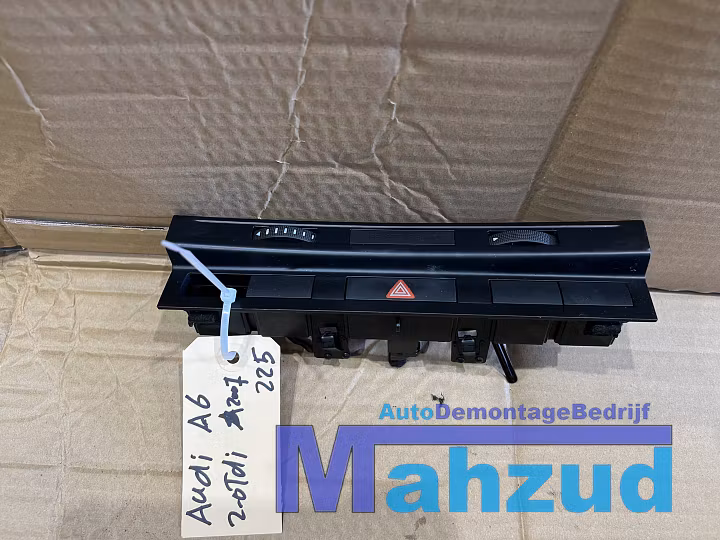 Koop Dashboard | Losse delen bij Autodemontagebedrijf Mahzud