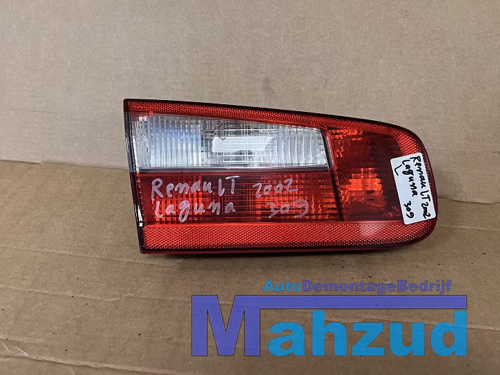 Koop Achterlicht | Enkel bij Autodemontagebedrijf Mahzud