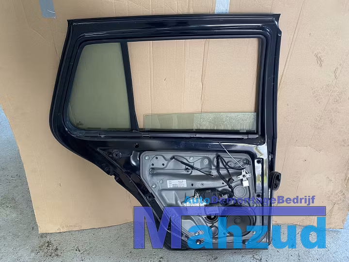 Koop Portier | Deur | Enkel bij Autodemontagebedrijf Mahzud