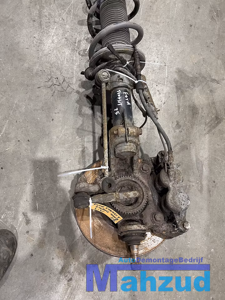 Koop Veerpoot compleet | Enkel bij Autodemontagebedrijf Mahzud