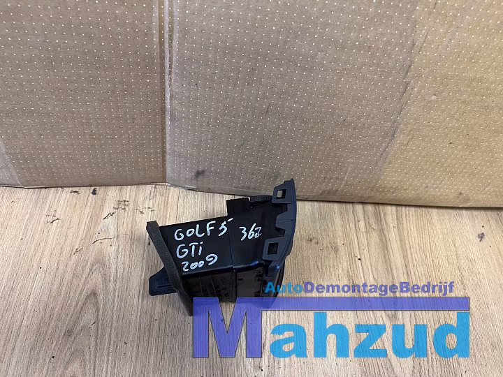 Koop Luchtrooster dashboard bij Autodemontagebedrijf Mahzud