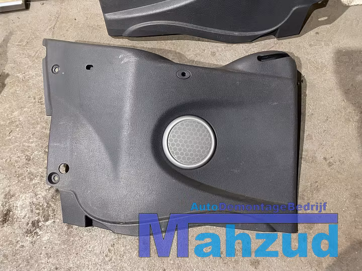Koop Portierbekleding | Deurpaneel | Enkel bij Autodemontagebedrijf Mahzud