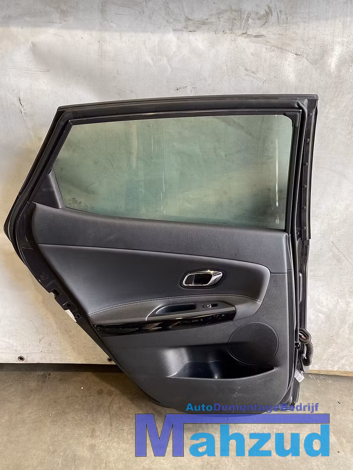 Koop Portier | Deur | Enkel bij Autodemontagebedrijf Mahzud