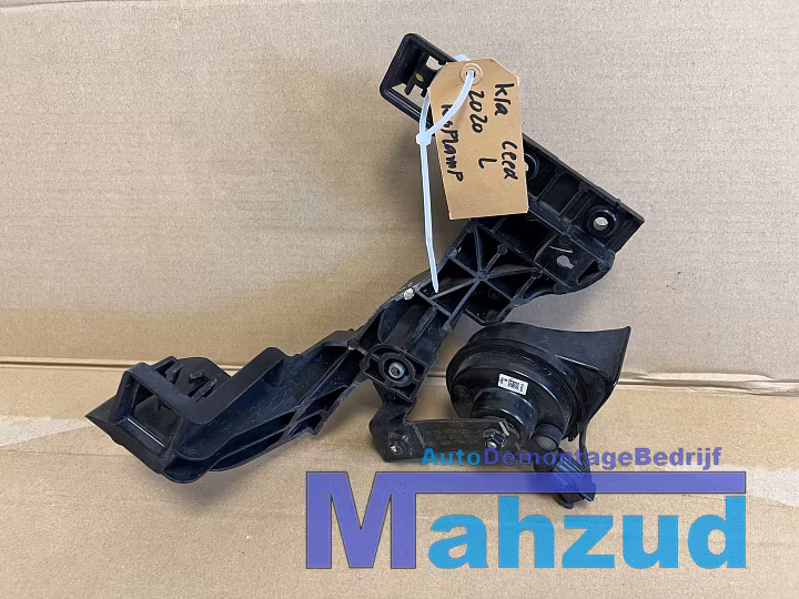 Koop Koplamp kap | Koplamprand | Enkel bij Autodemontagebedrijf Mahzud