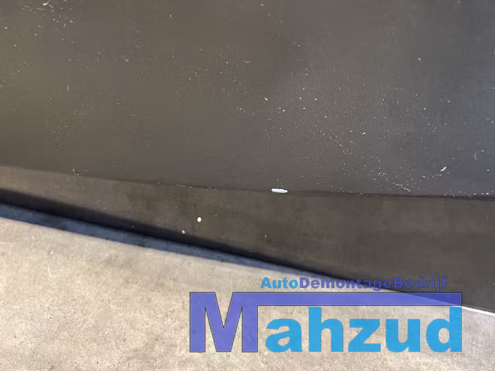 Koop Portier | Deur | Enkel bij Autodemontagebedrijf Mahzud