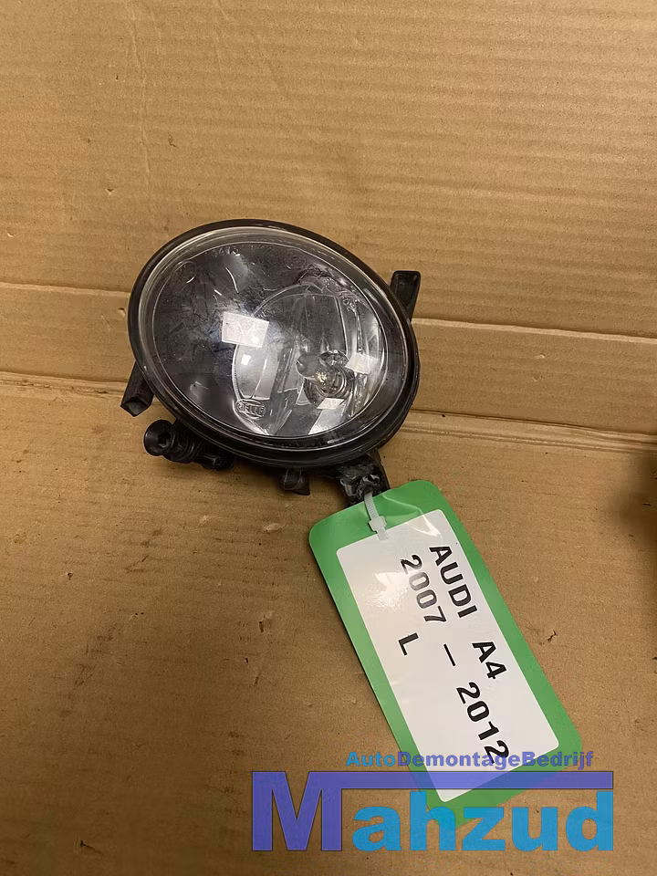 AUDI A4 B7 Links mistlamp 2004-2009 image 1