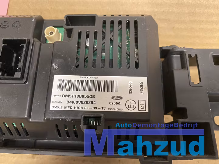 Koop Radio bij Autodemontagebedrijf Mahzud