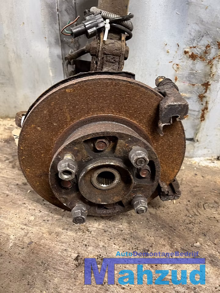 Koop Veerpoot compleet | Enkel bij Autodemontagebedrijf Mahzud