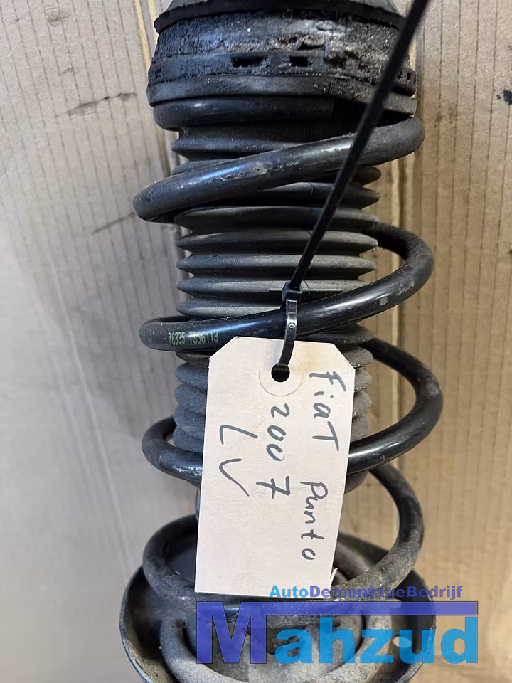 Koop Veerpoot compleet | Enkel bij Autodemontagebedrijf Mahzud