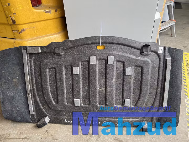 Koop Kofferbakmat bij Autodemontagebedrijf Mahzud