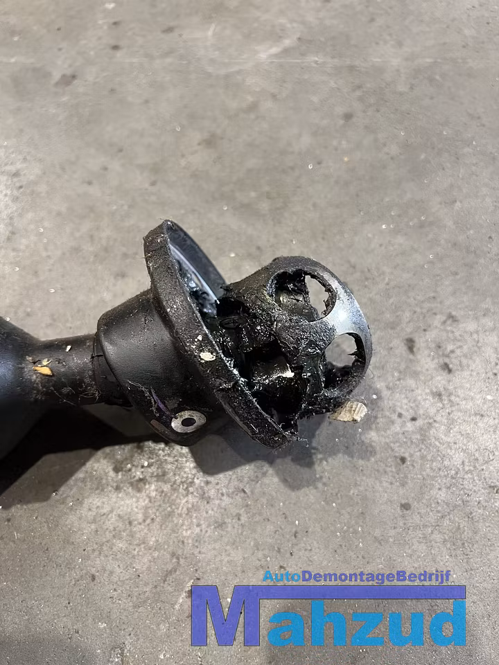 Koop Aandrijfas | Cardanas bij Autodemontagebedrijf Mahzud