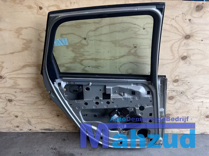 Koop Portier | Deur | Enkel bij Autodemontagebedrijf Mahzud