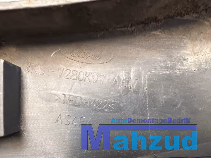 Koop Sierlijst | Sierstrip | Stootlijst | Losse delen bij Autodemontagebedrijf Mahzud