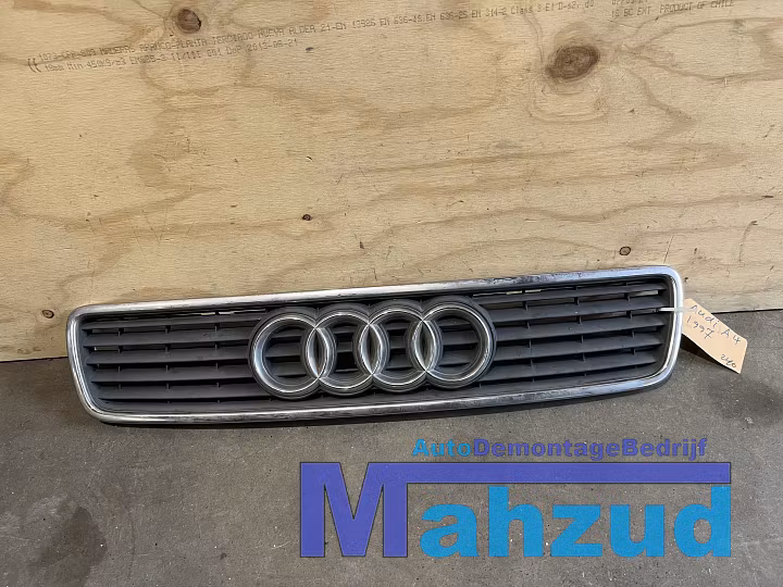 Koop Grille bij Autodemontagebedrijf Mahzud