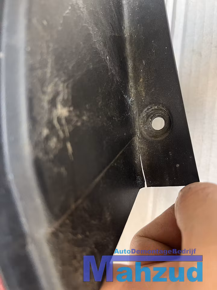 Koop Achterlicht | Enkel bij Autodemontagebedrijf Mahzud