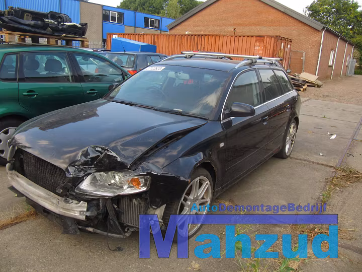 Koop Compleet interieur bij Autodemontagebedrijf Mahzud