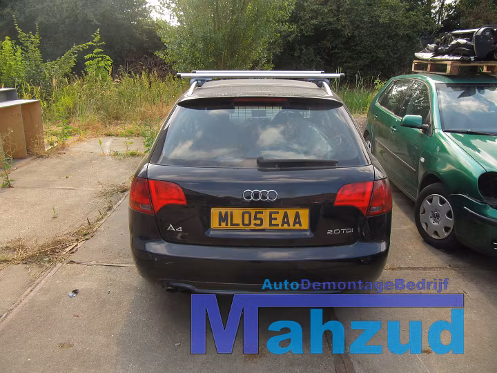 Koop Compleet interieur bij Autodemontagebedrijf Mahzud